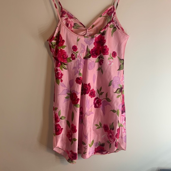 Women’s rose “silk” slip dress - Picture 4 of 6